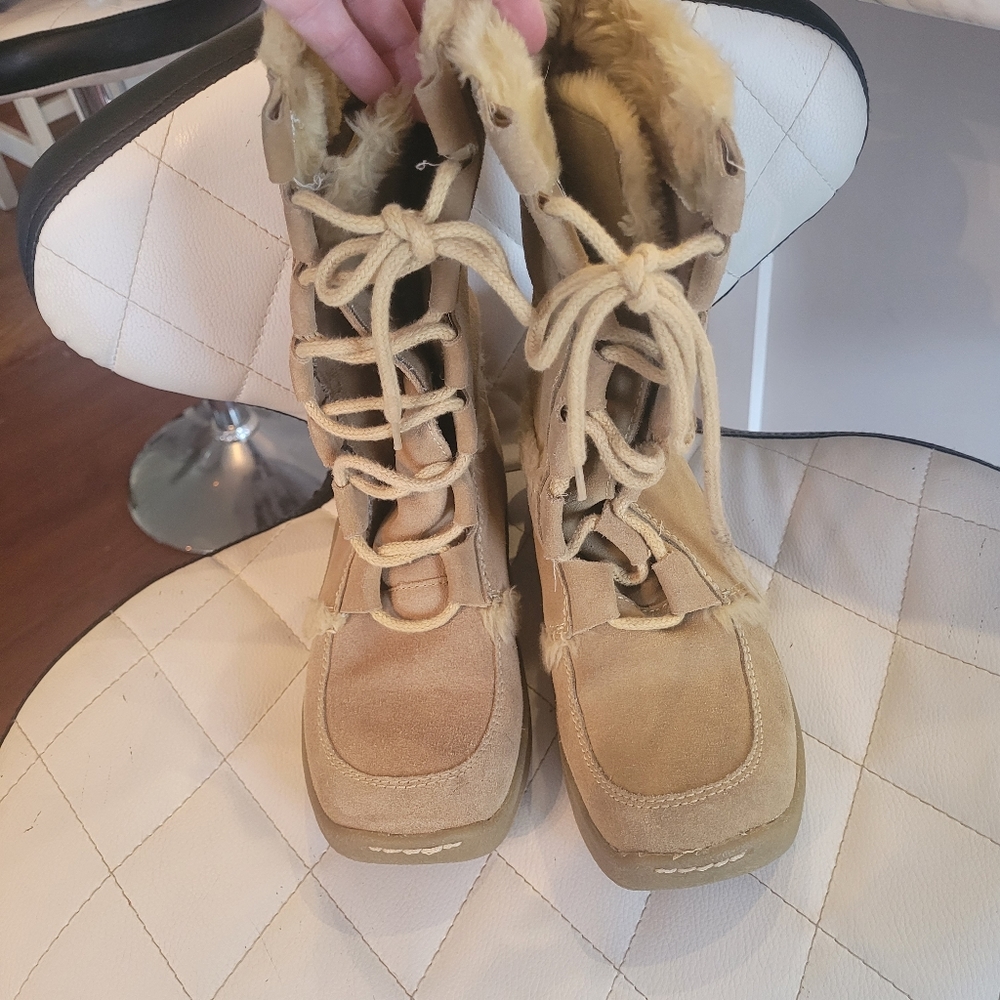 Late 90s suede winter boots